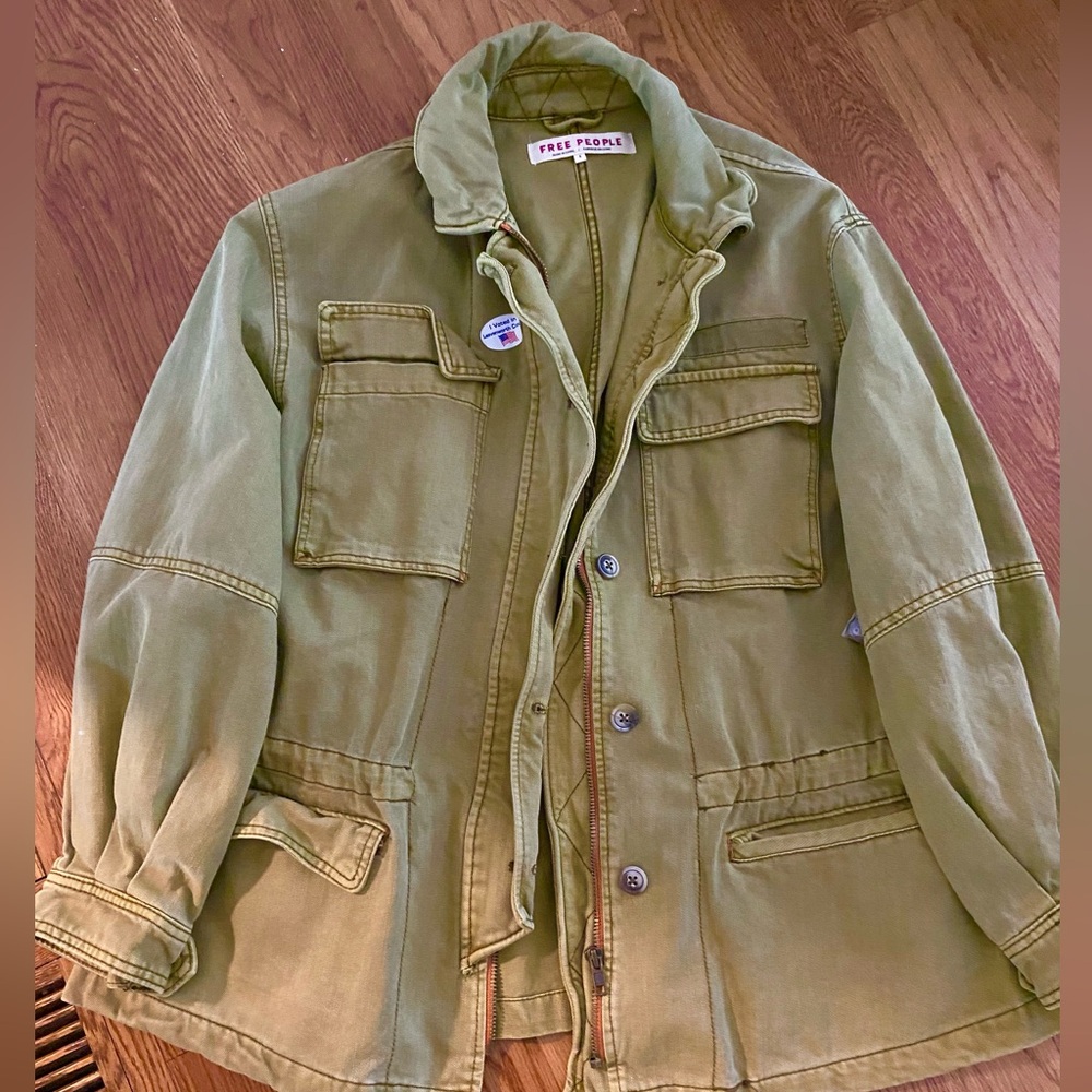 FREE PEOPLE women’s army green, oversized coat, size small